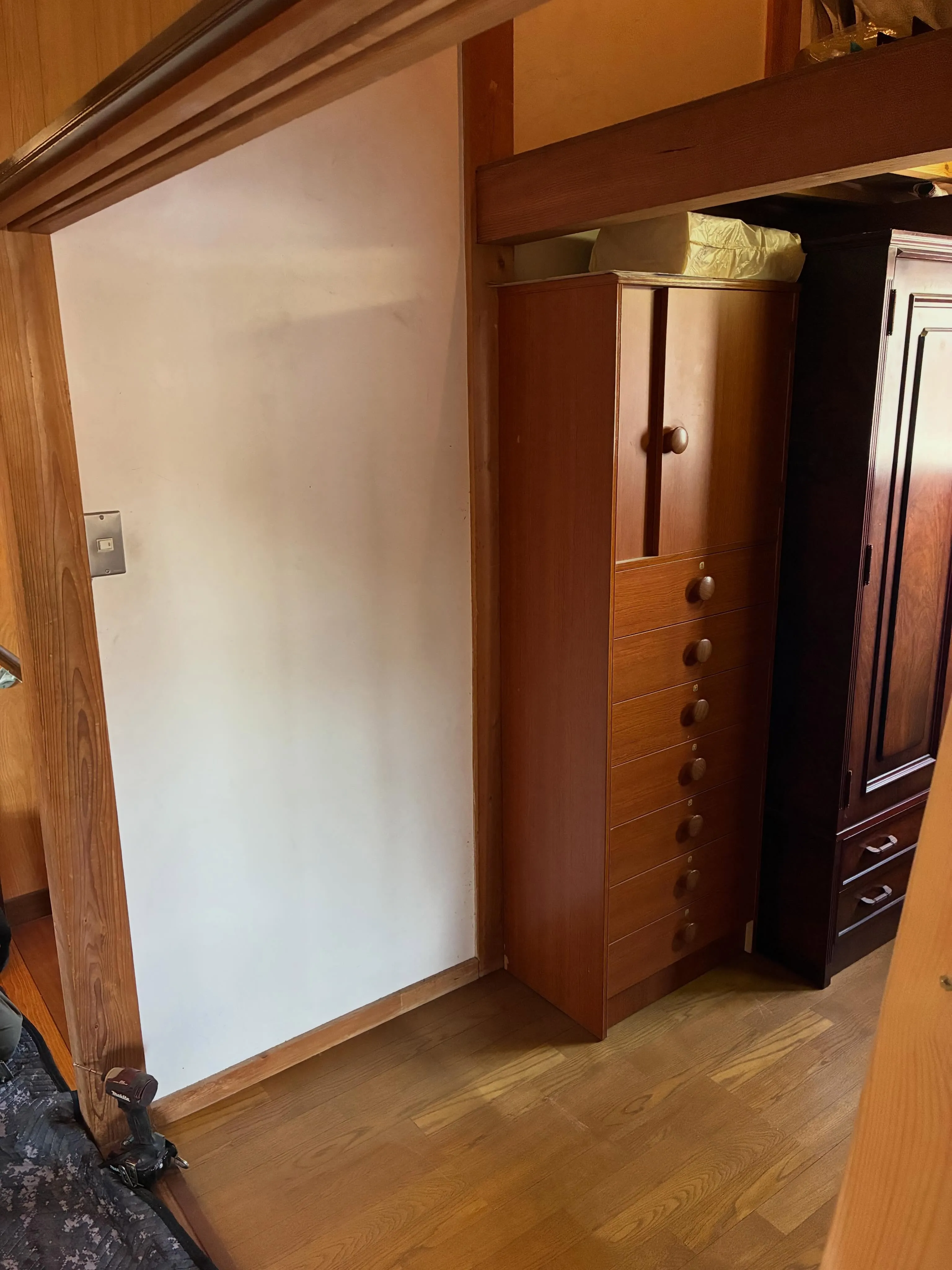 A様邸小屋裏収納ハシゴ工事