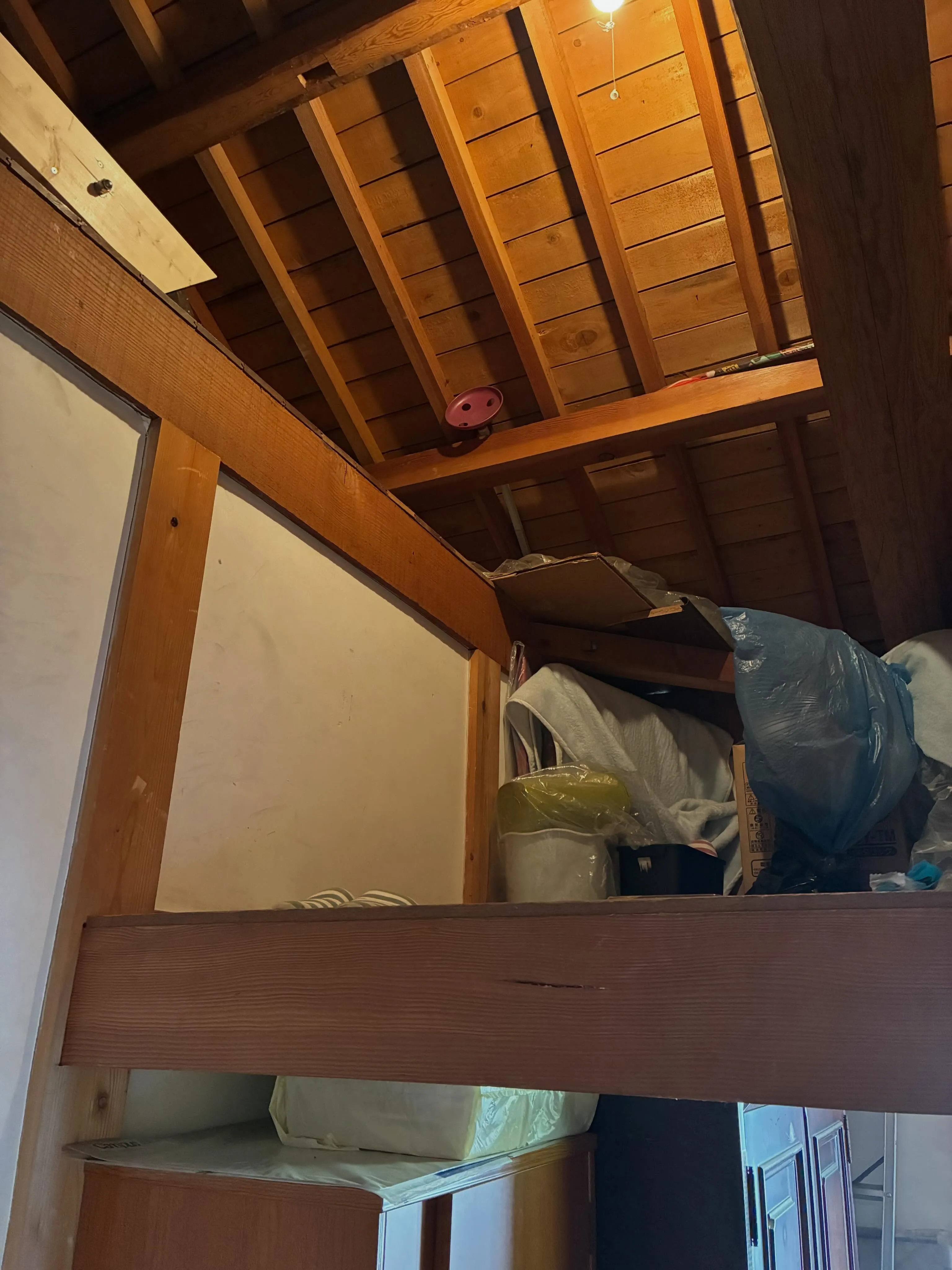 A様邸小屋裏収納ハシゴ工事